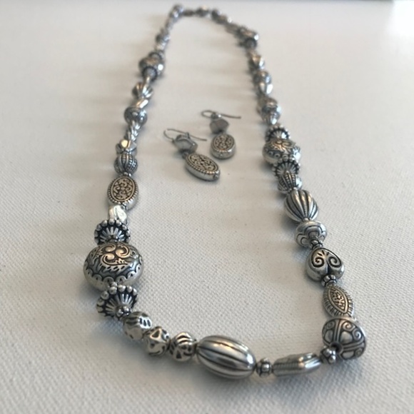 Beaded Necklace Earrings Swirl Designs Handmade - Picture 1 of 7